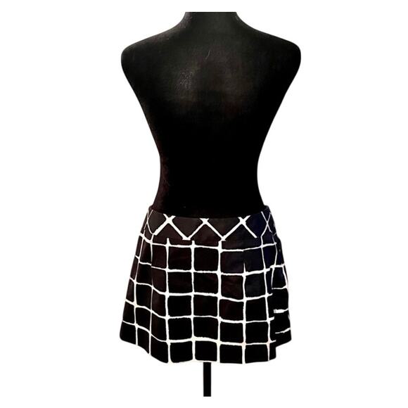 Trina Turk Black & White Check Front Zip Pocket Mini Skirt 4 - Picture 1 of 12